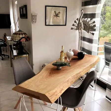 Naheblick Apartment *